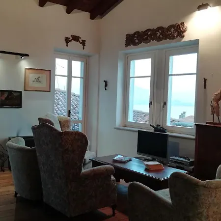 Casa Emilia Hébergement de vacances Belgirate